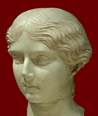 049. Buste en marbre dune jeune fille (debut du 1er s. p.C.).jpg